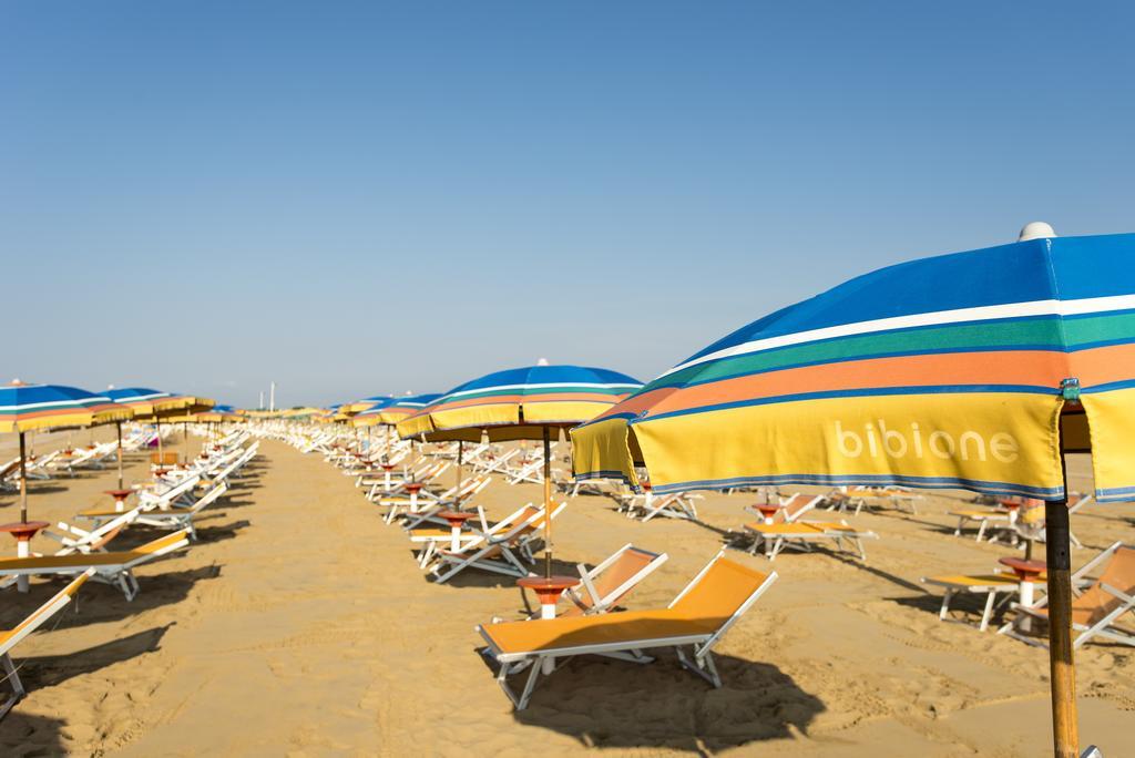 Appartamenti Casa Del Mare Bibione Bagian luar foto